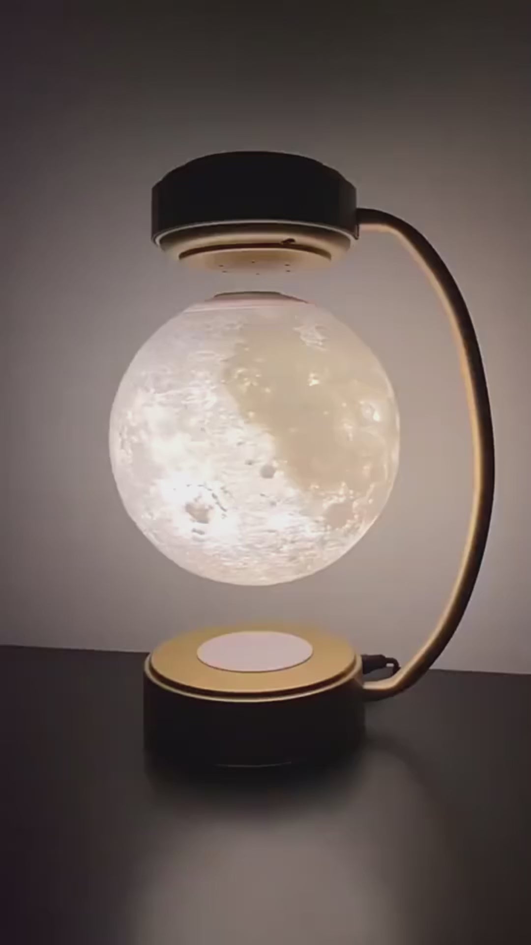 3D LED Levitating Moon Night Light – Magnetic Floating Rotating Lamp